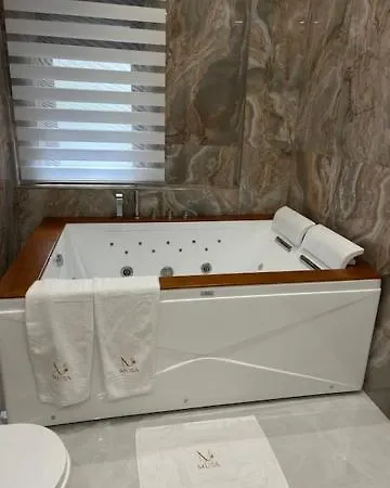 Musa Luxury Bed and Breakfast *