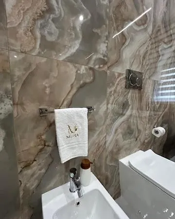 Musa Luxury Bed and Breakfast *