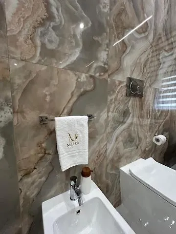 Musa Luxury Bed & Breakfast *