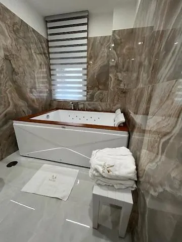 Musa Luxury Πομπηία